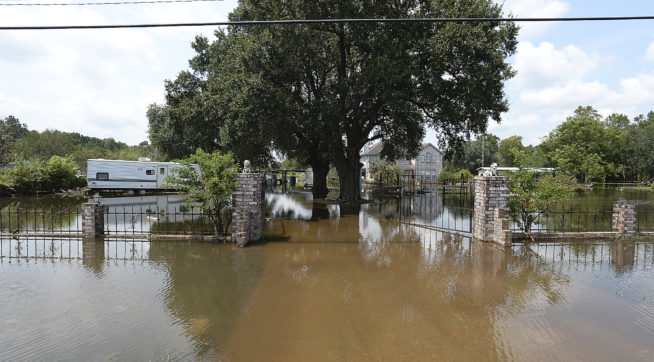 Trump pledges $1 million for hurricane relief