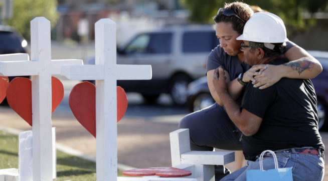 Dozens Die in Vegas Concert Shooting — Dramatic Images Dozens Die in Vegas Concert Shooting — Dramatic Images